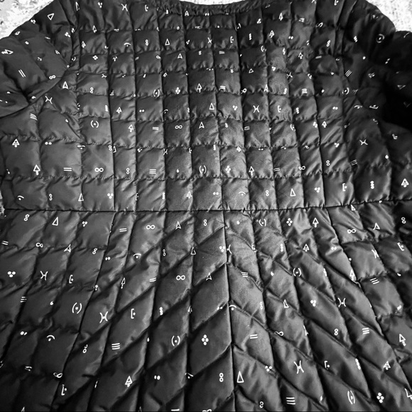 The North Face light jacket size large - Picture 6 of 9